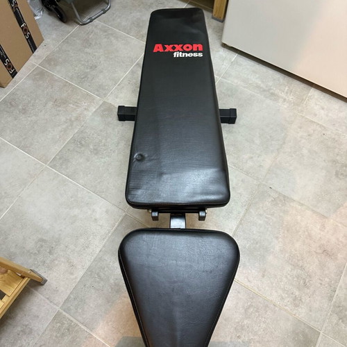 Axzon Fitness Bench like new with 7 adjustable positions