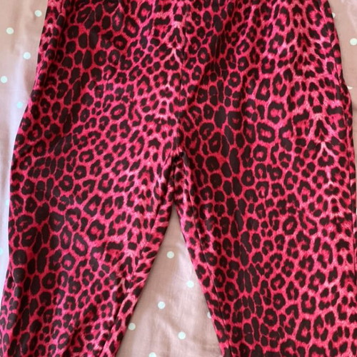 Shein leopard pants like new, elastic flare leggings