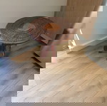  Τραπεζάκι ξυλόγλυπτο σε πολύ καλή κατάσταση