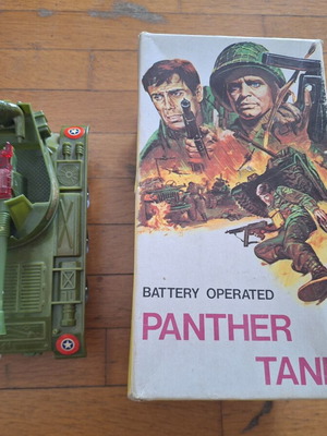Panther Tank vintage battery-operated toy, like new, rare collectible