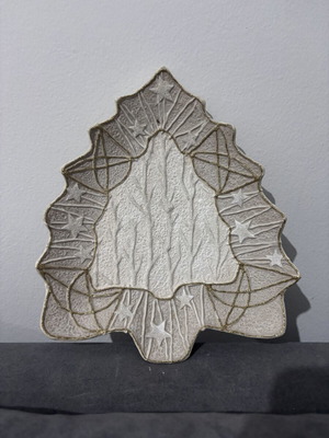 Decorative platter shaped like a tree like new