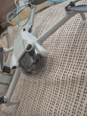 DJI Mini 3 Combo drone with 3 batteries and 128GB memory