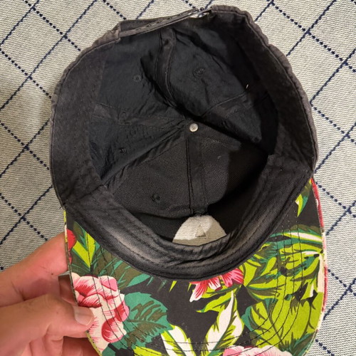 Hat with flowers used, black, one size