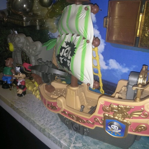 Pirate playset sealed new