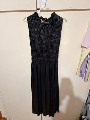 Zara Black High-Neck Pleated Midi Dress like new