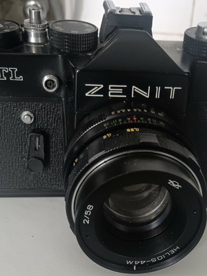 Φωτογραφική μηχανή Zenit TTL σαν καινούργια, ρετρό μοντέλο με φακό Helios 44