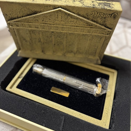 Pelikan Temple of Artemis Limited Edition Fountain Pen new
