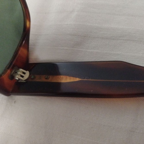 Ray Ban Cabarello vintage sunglasses used, brown frame, green lenses