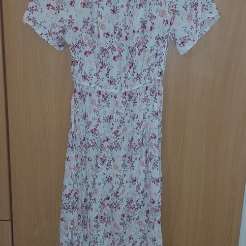 Dress A-Style XL used, white and pink with side slits