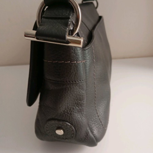 Lamarthe crossbody bag like new, black