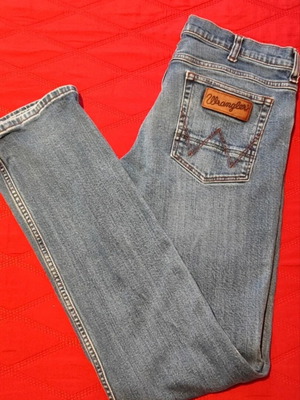 Wrangler men's jeans like new, size W31 L34, blue