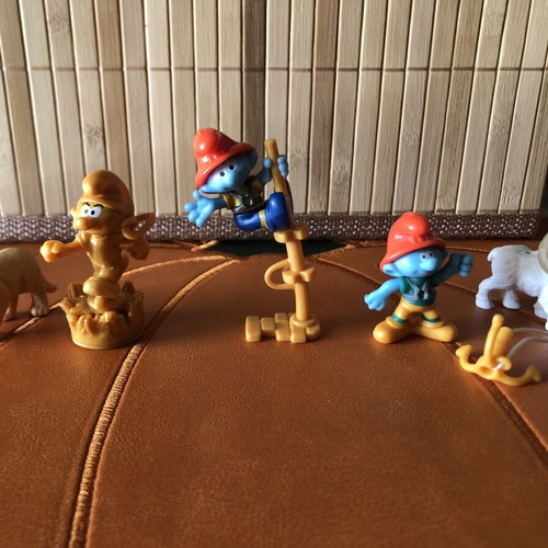 Kinder Joy figures