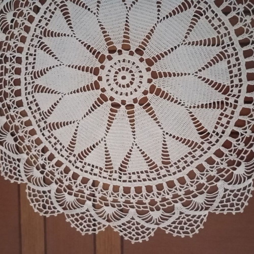 Crochet piece like new