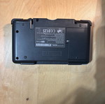 Nintendo DS употребяван с износване на дясното закопчаване