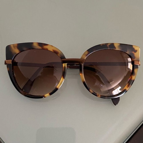 Marc by Marc Jacobs sunglasses like new, brown with bronze arms