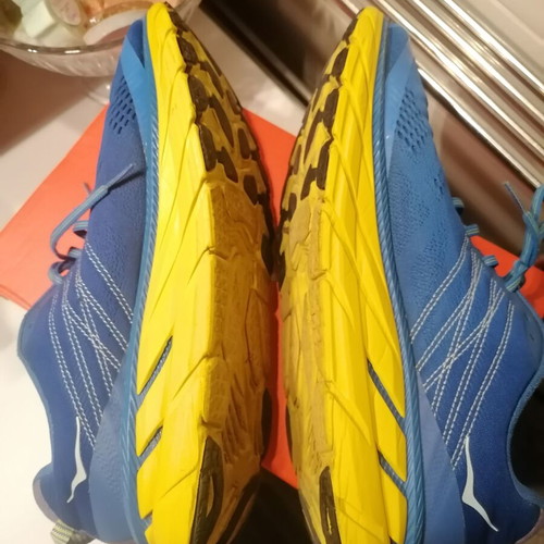 Hoka One One Clifton 6 athletic shoes used size 47 blue yellow