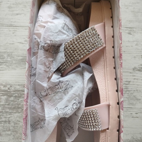 Slippers new, pink with white stones, size 38