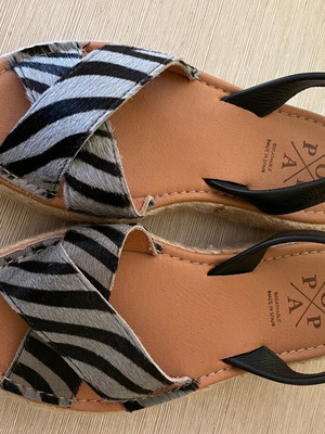 Popa Sandals Size 37 New Black and Gray