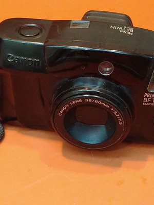 Φωτογραφική μηχανή Cannon Prima BF Twin με ζουμ και φλας