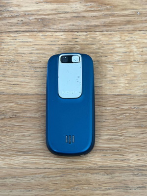 Nokia 2680 for parts like new