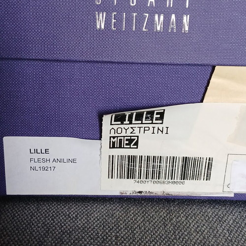 Stuart Weitzman yellow pumps size 40 like new