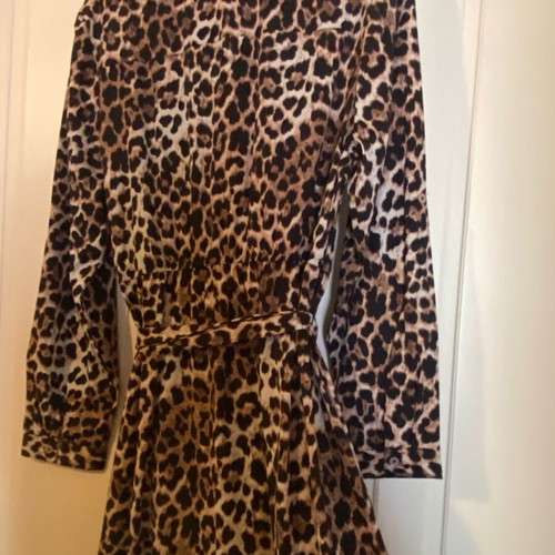 Midi women's dress animal print with buttons and belt like new