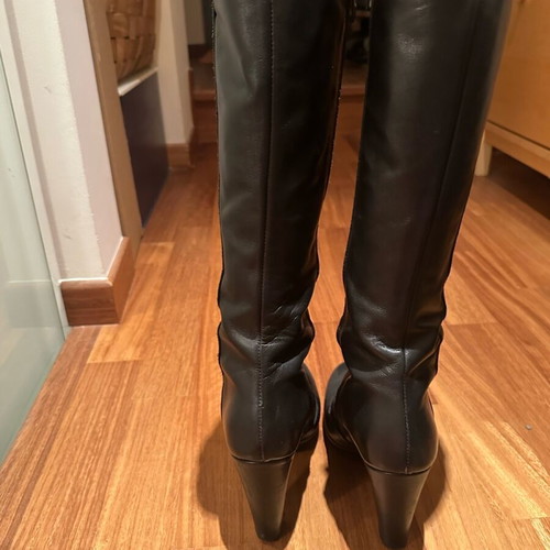 Leather boots used with heel, size 38, black