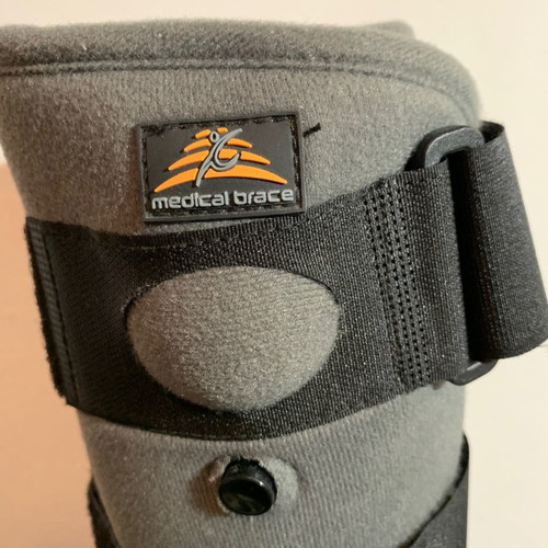 Medical Brace Air-rom rocker bottom MB/6005 orthopedic ankle boot used with adjustable crutches