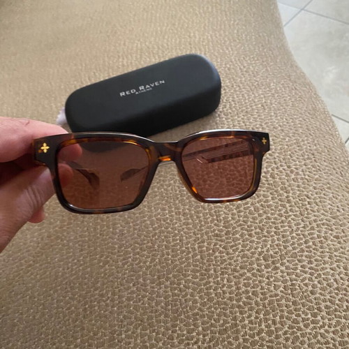 Red Raven sunglasses, brown