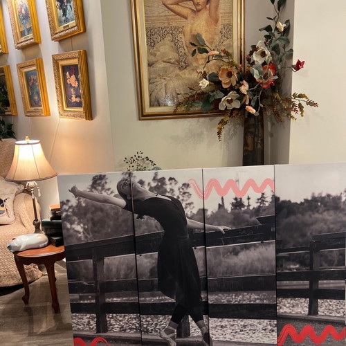Painting used with four pieces