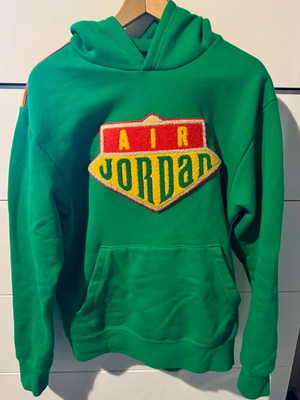 Jordan hoodie medium green like new