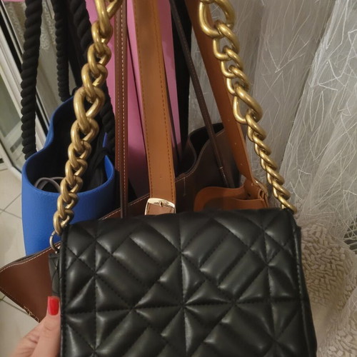 Zara bag with gold chain like new, black