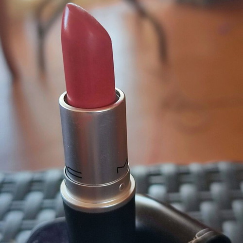 MAC lipstick matte, long-lasting, pink nude, like new