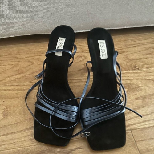Esiot No39 sandals like new, worn twice