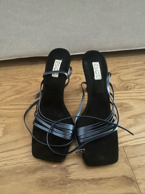 Esiot No39 sandals like new, worn twice