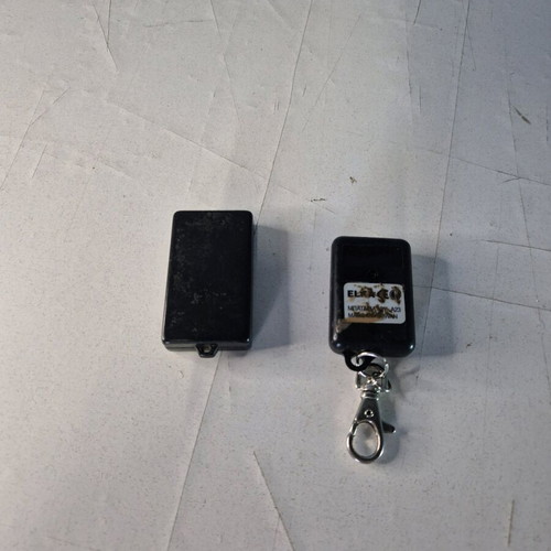 Wireless remote controls used, set of 2, fully functional