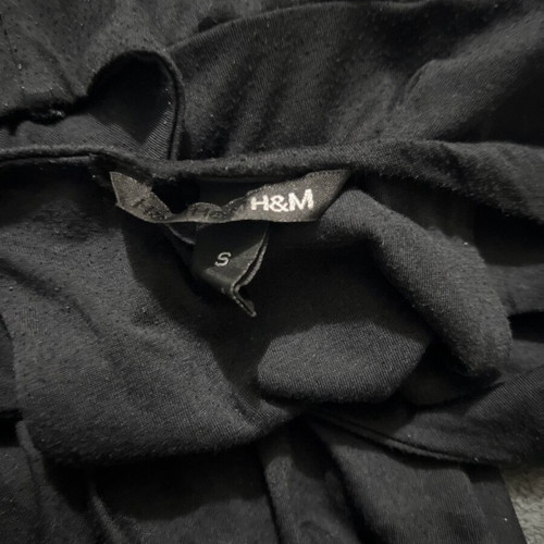 H&M sleeveless top like new, black, size S