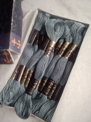 Embroidery floss 19 skeins moline thread new color