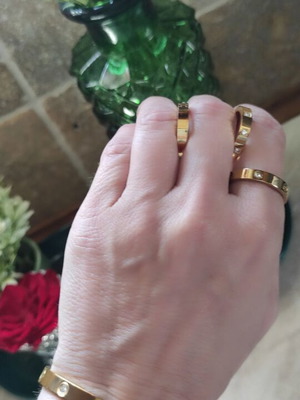 Gold Color Stainless Steel Jewelry Set like new
