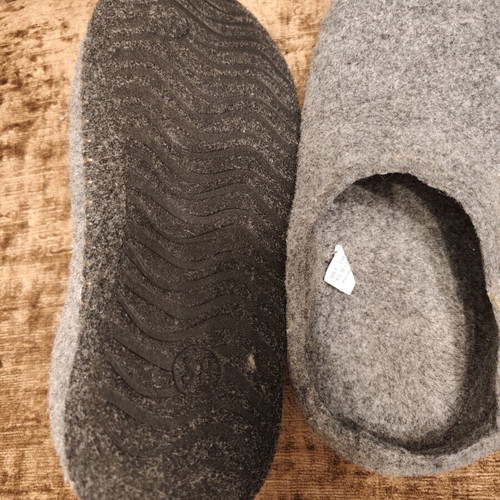 Wool slippers new, size 38, gray