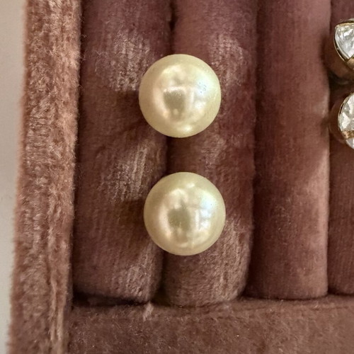 Pearl earrings large, new