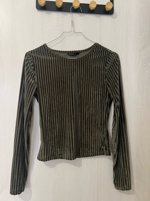 Shein dark green top like new, size S
