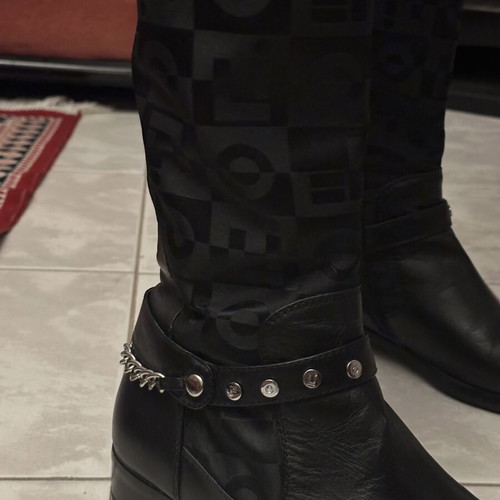 Leather boots like new, black, size 39