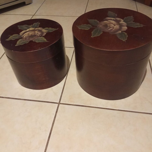 Decorative wooden boxes like new, set of 2