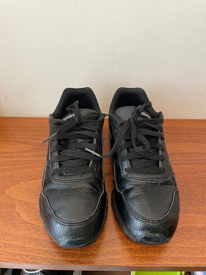 Reebok αθλητικά παπούτσια για αγόρι νούμερο 35 σαν καινούργιο, μαύρα