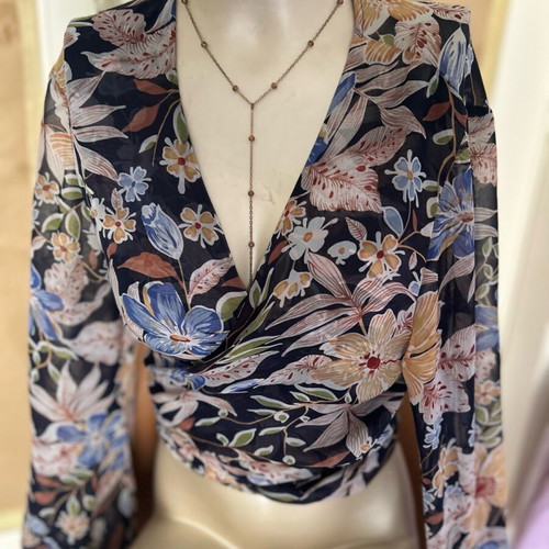 Floral sheer blouse like new, summer style, size L