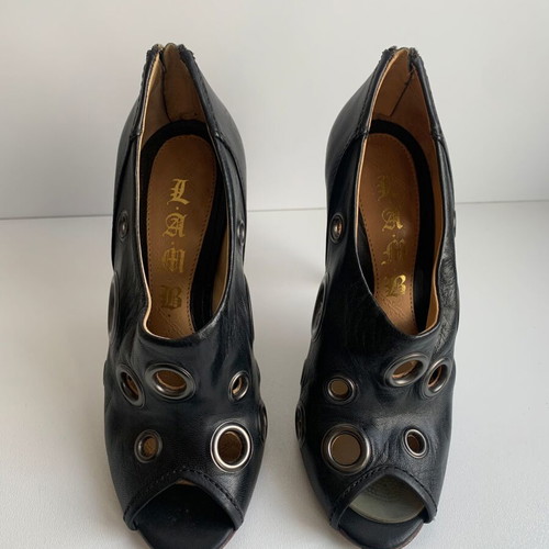 LAMB pumps like new, size 36, black