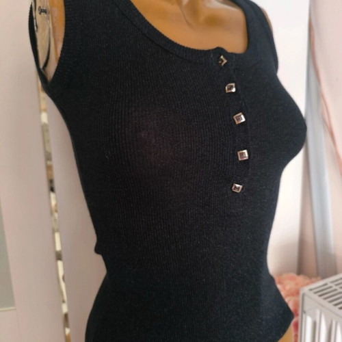 Le Vertige black knitted sleeveless top like new, subtle shine