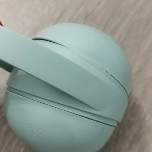 Suavinex pacifier case like new, mint color