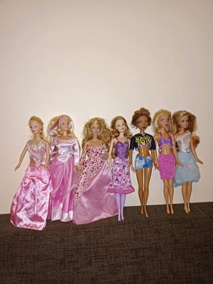 Doll pack used with defects including Barbie and My Scene